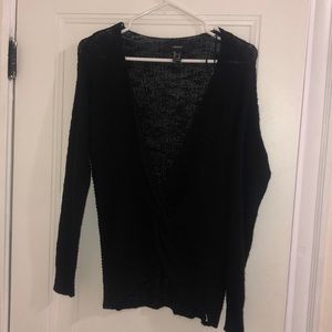 Low v-neck cross detail sweater